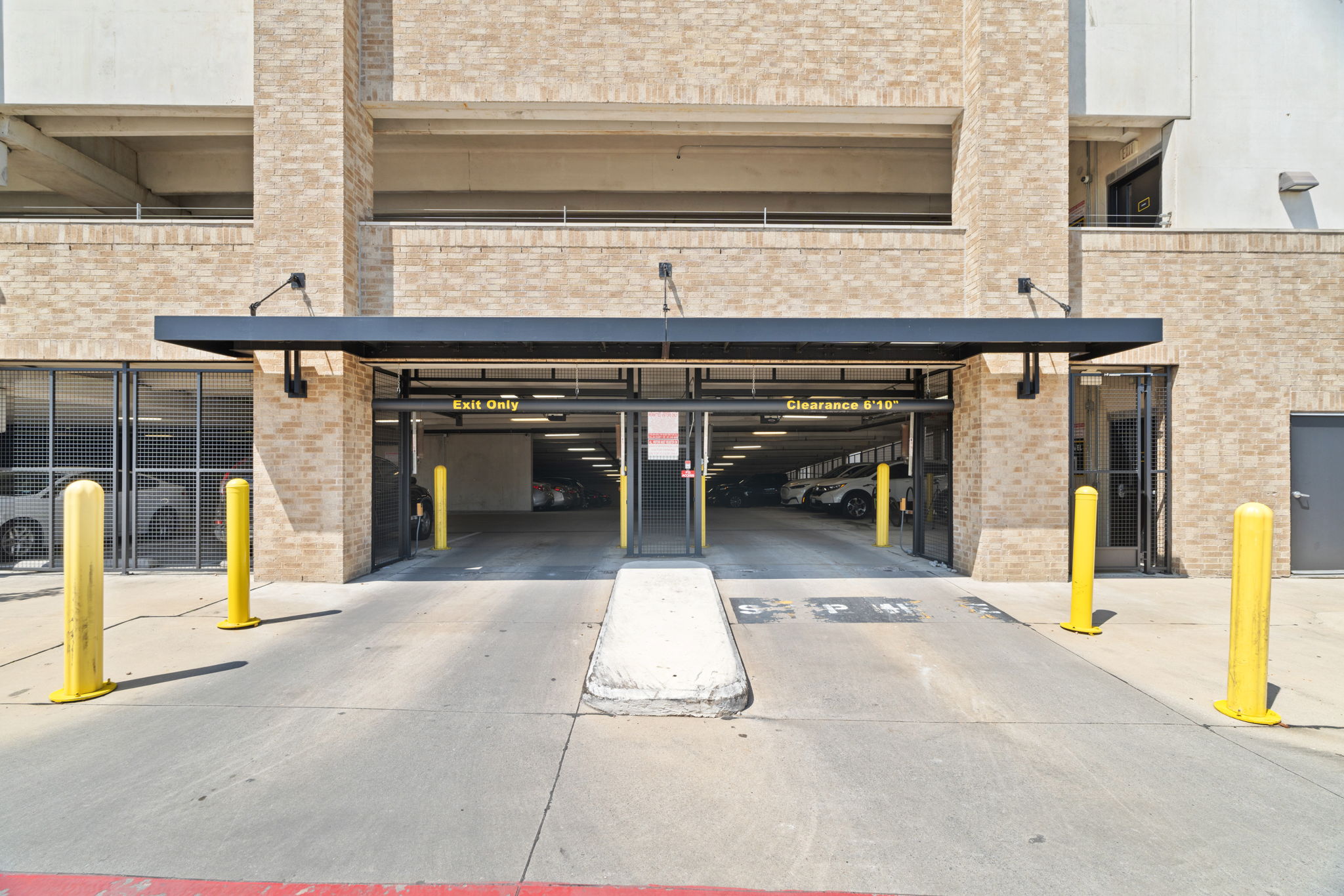 Axis at Watters Creek Image 44