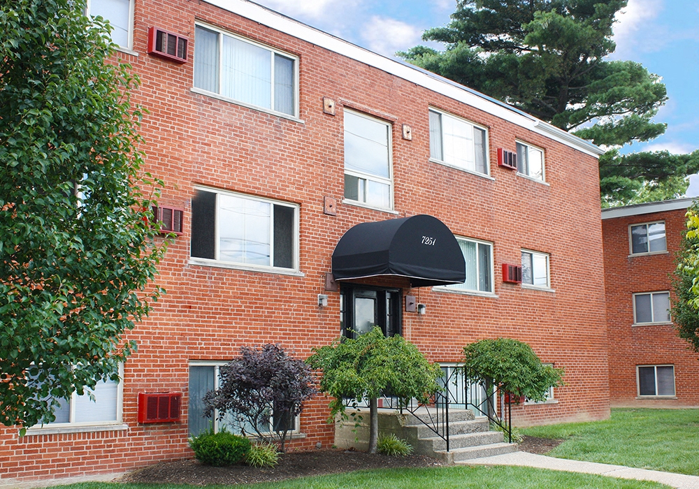 Crown Court Apartments Image 10