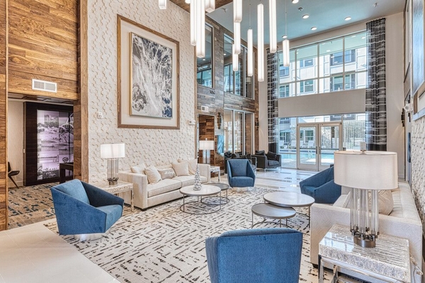 Allure on Parkway Image 30