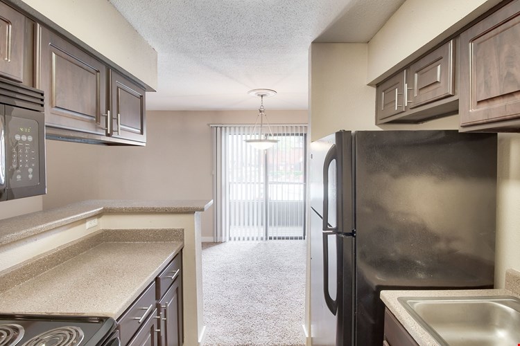 Promontory Point Apartments Image 37