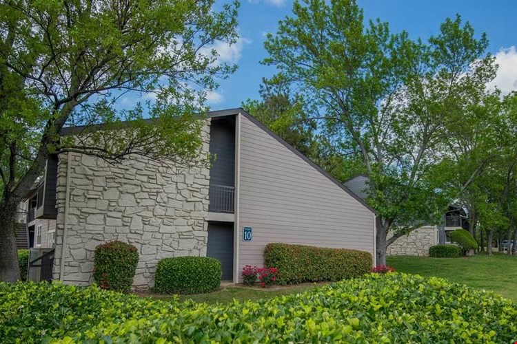 Country Hollow Image 4