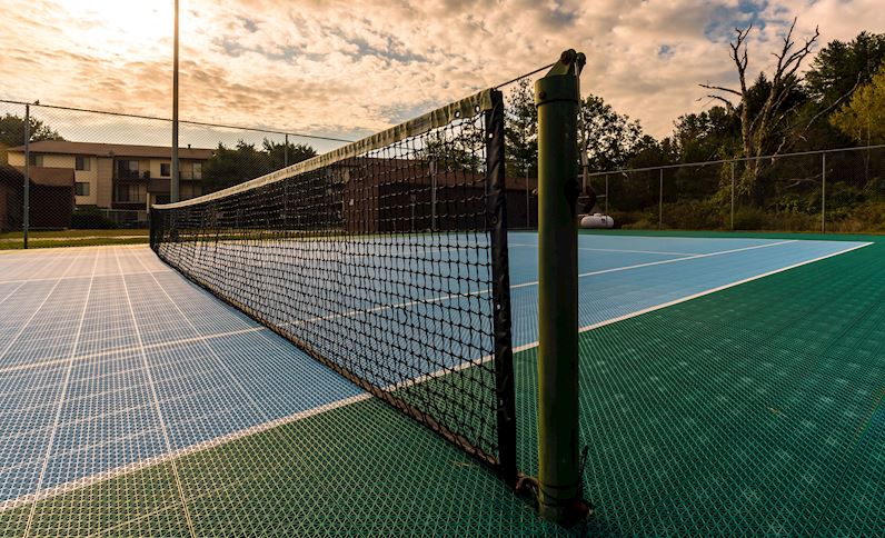 Pikeview Manor Apartments Image 3