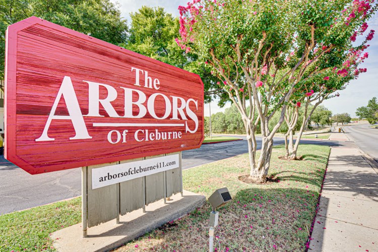 Arbors of Cleburne Image 2