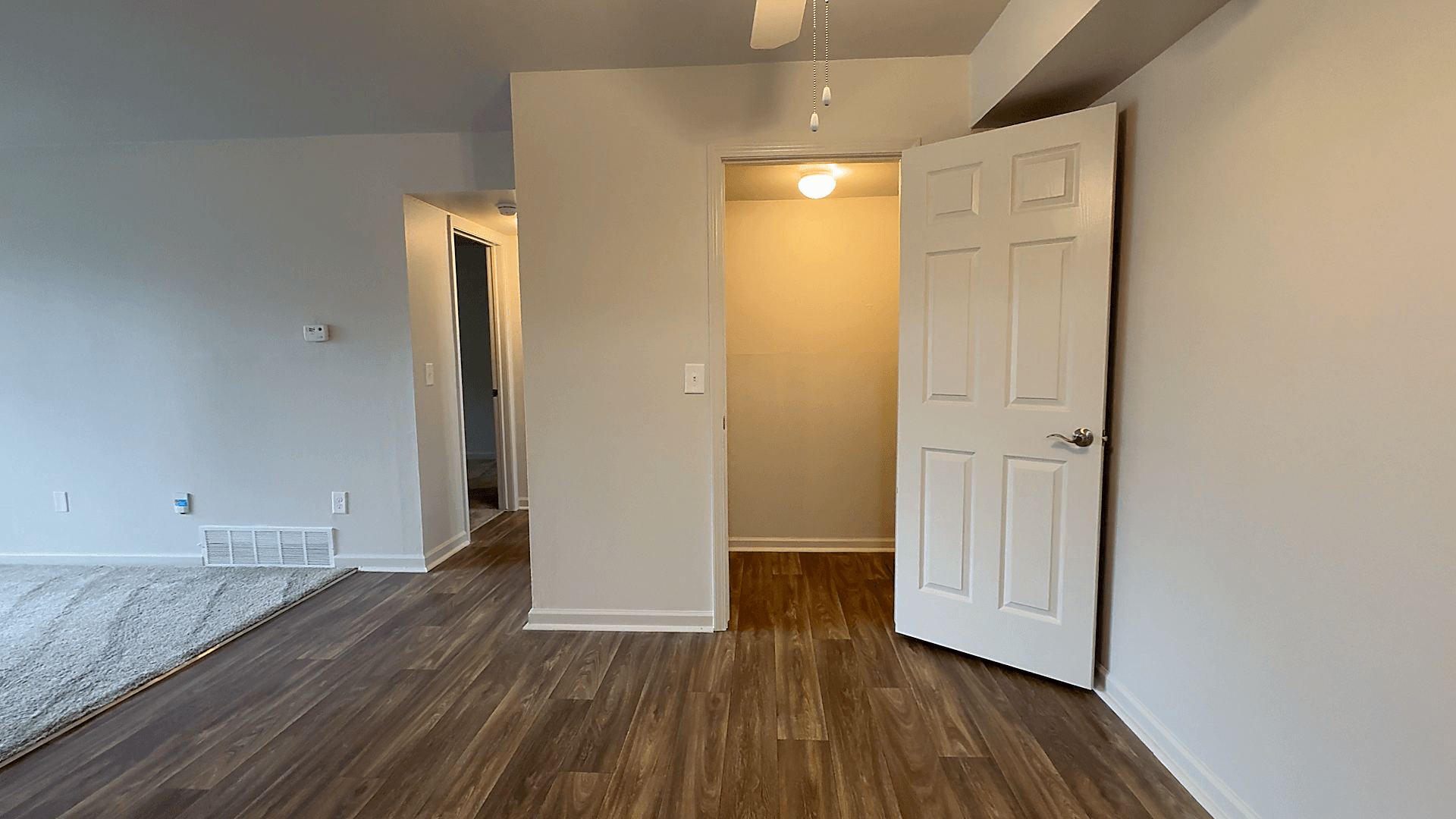 Three Oaks Apartments Image 42