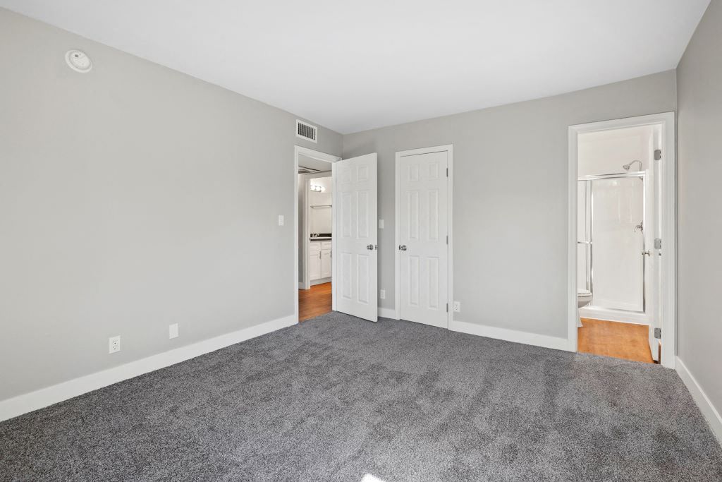 The Reserve at Warner Center Image 22