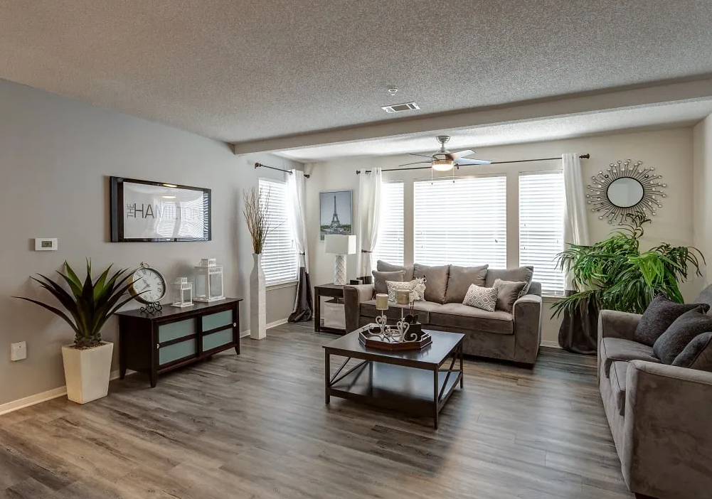 The Hamilton at Turman Farms Apartments Image 11