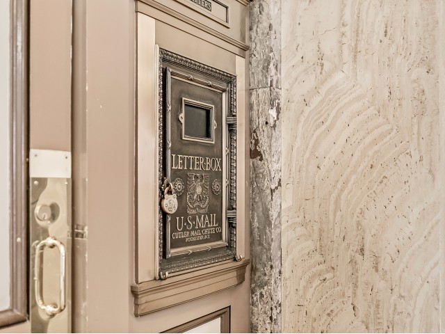 Gravier Place Image 22