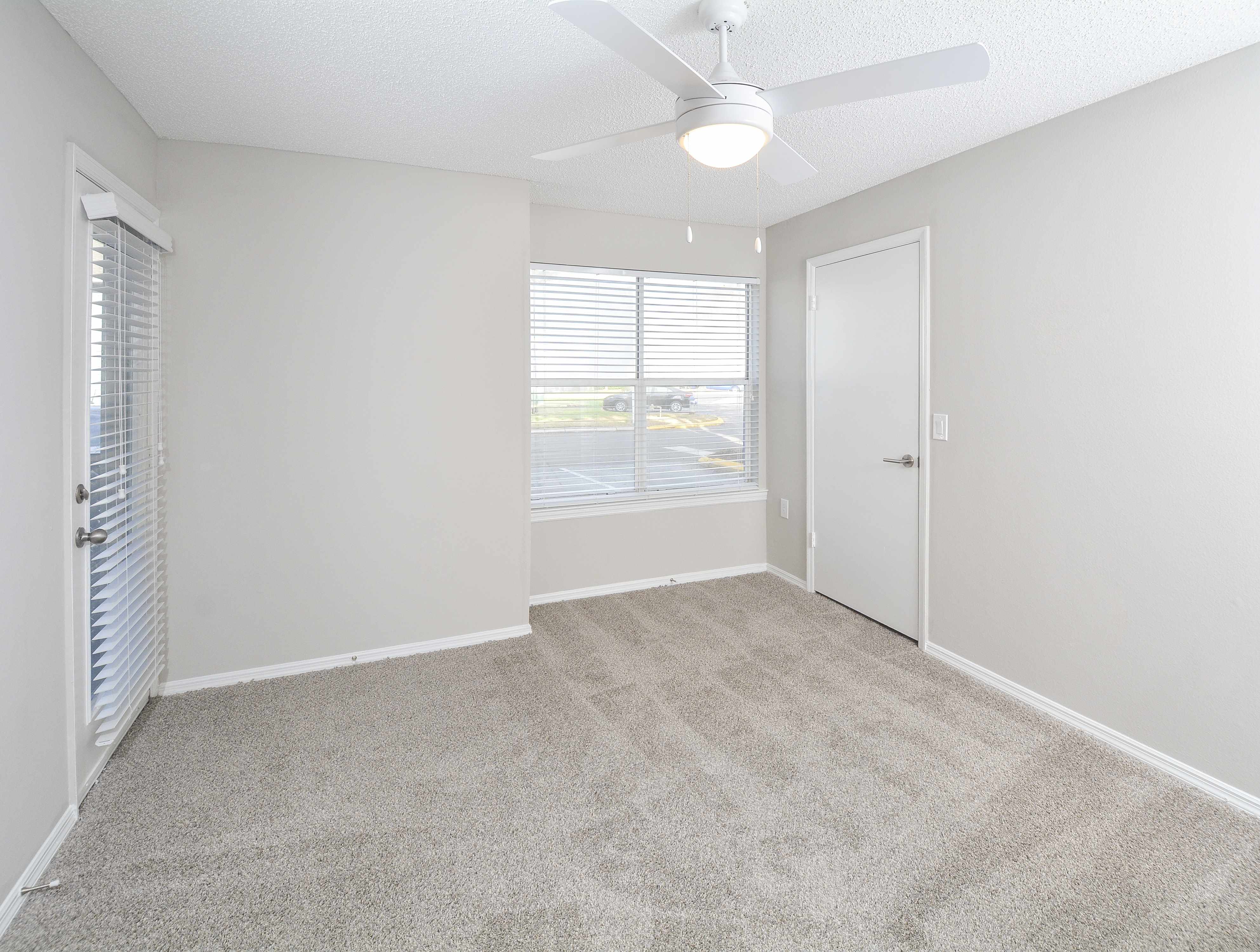 Twelve Oaks at Windemere Image 13