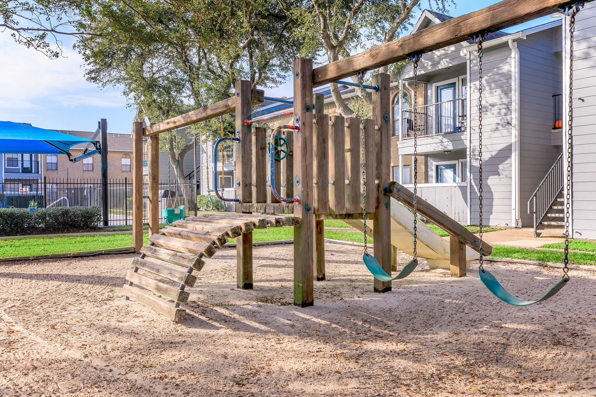 Baypointe Manor Image 9