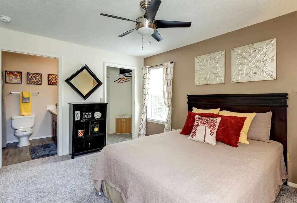 The Hamilton at Turman Farms Apartments Image 14