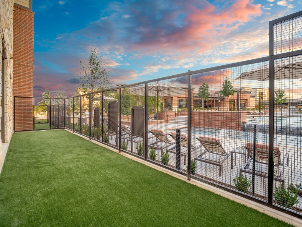 Aura Southgate Apartments Image 12