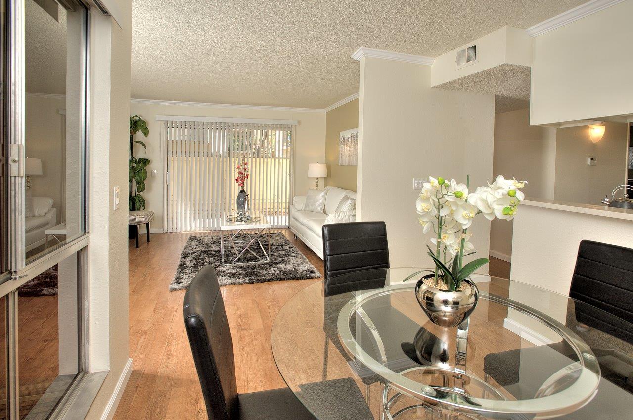 Creekside Gardens Image 2