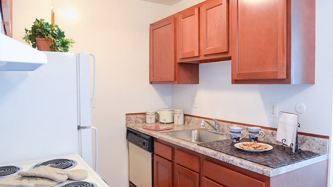 Sterling Troy Image 7