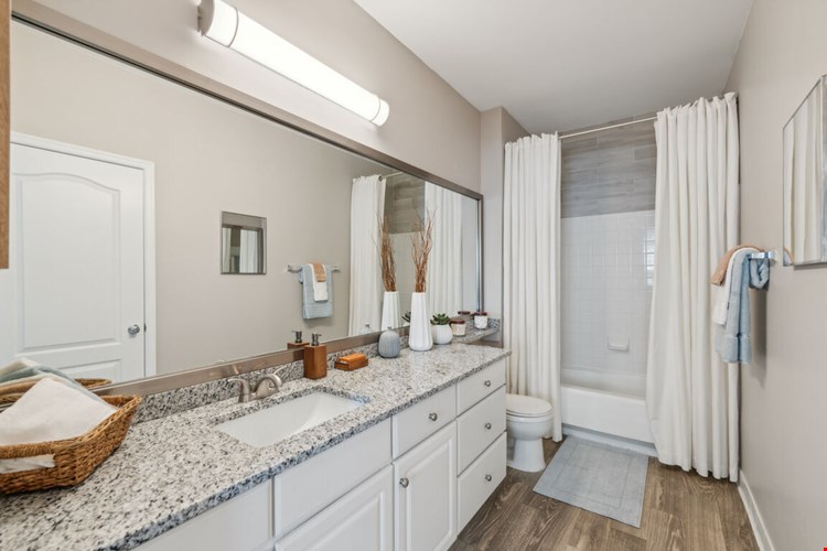 Riverside Station Image 7