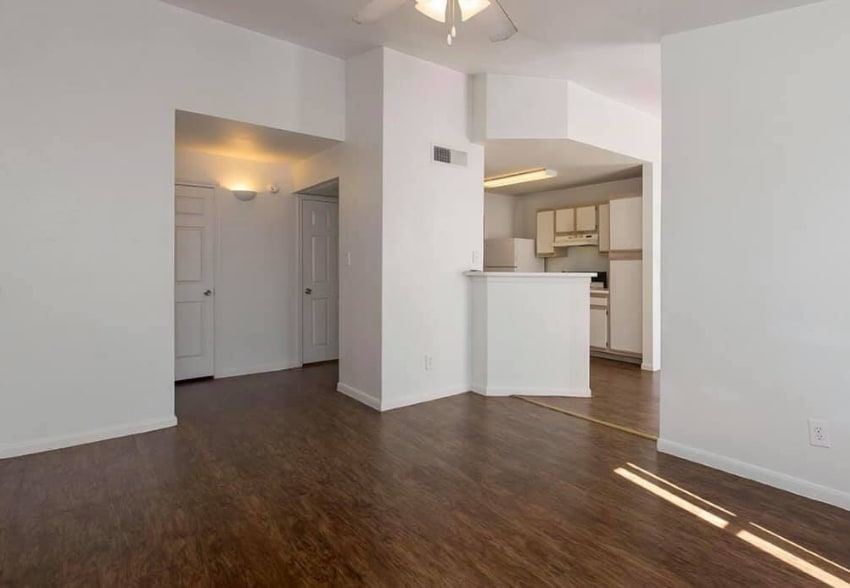 Brentwood Oaks Image 9
