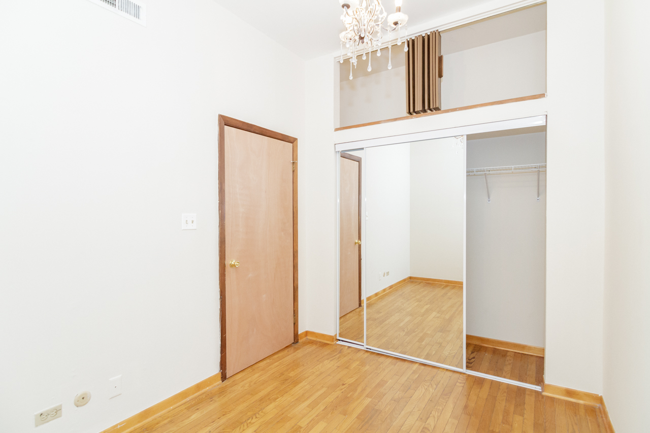 871-77 W. Lill Image 21