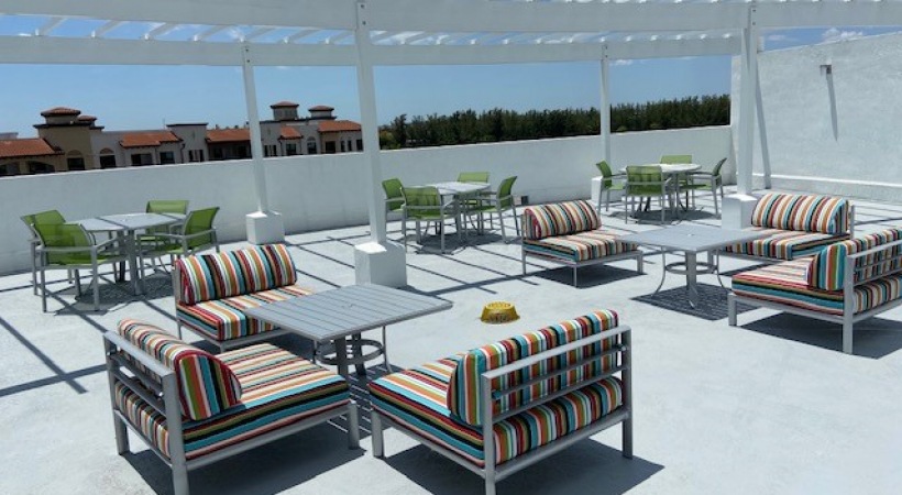 Club at Crystal Lake  Image 7