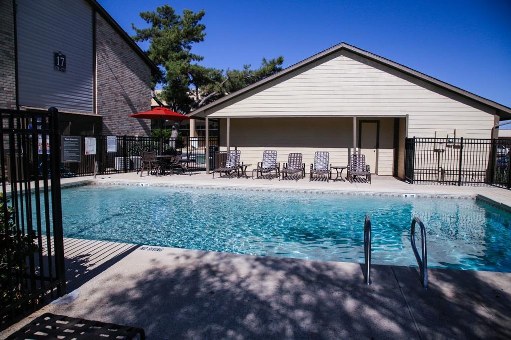 University Gardens Image 5