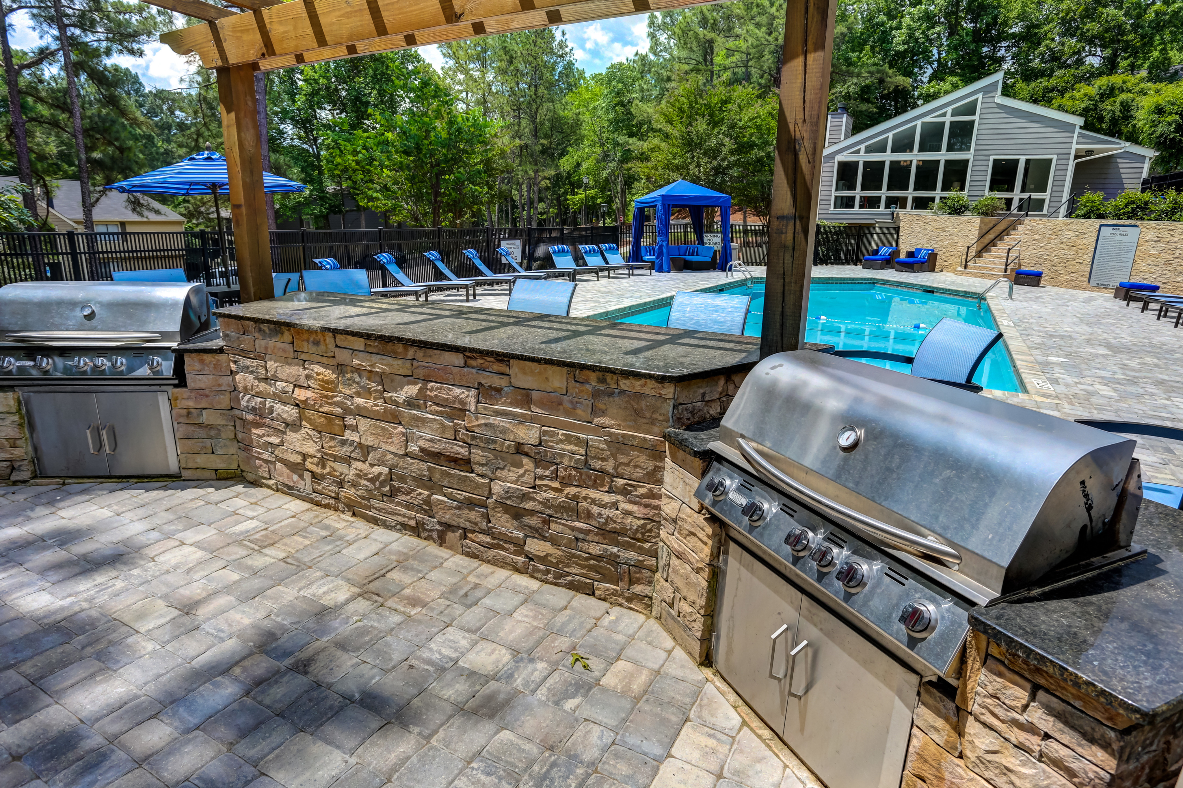 700 Riverchase Apartments Image 9