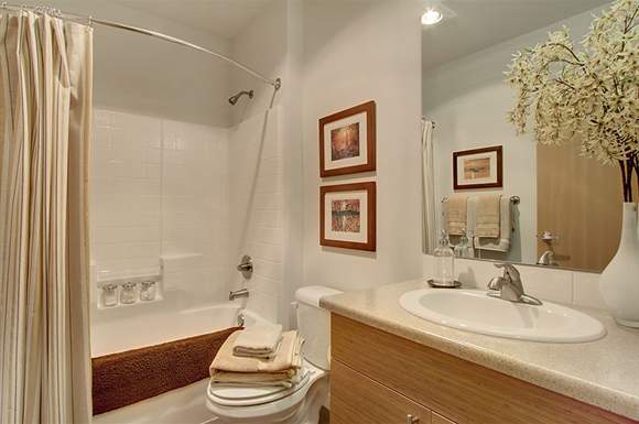 Compass Apartments Image 32