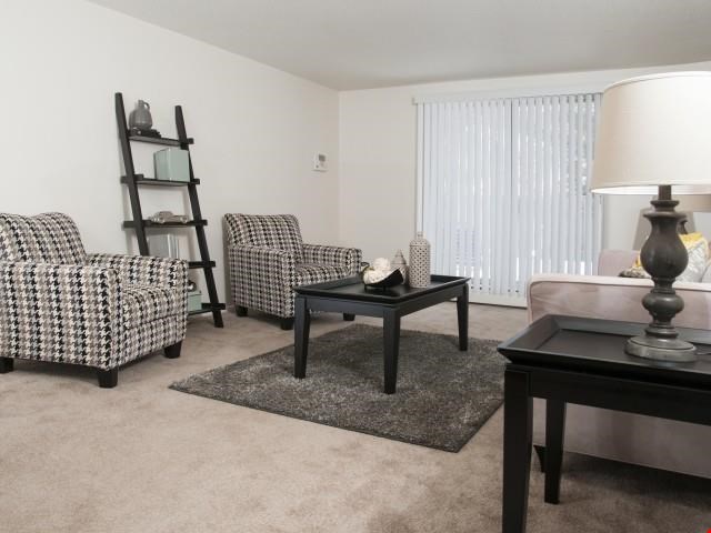Find Apartments For At Fountains In The Park Mention Us Here Claim 200 Apartmentsearch Com