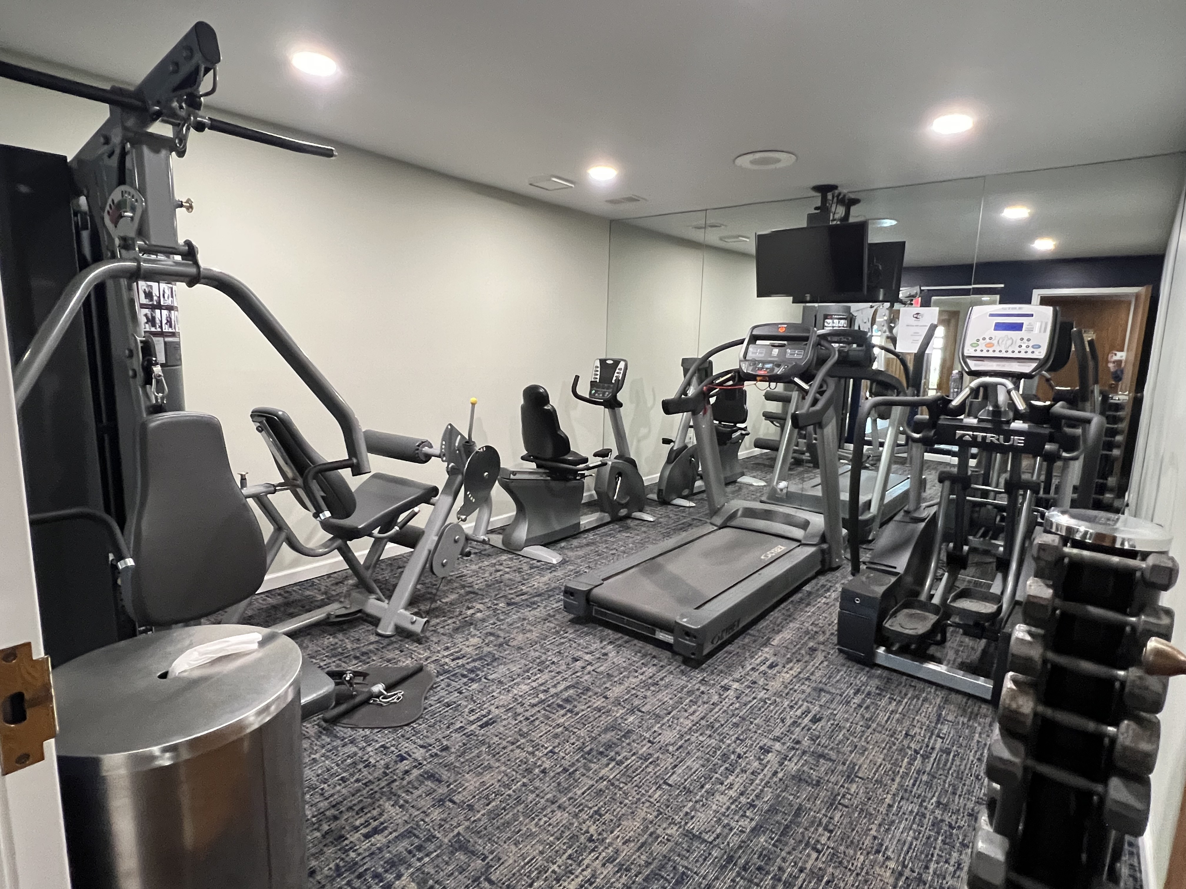 Polo Club Apartments Image 3