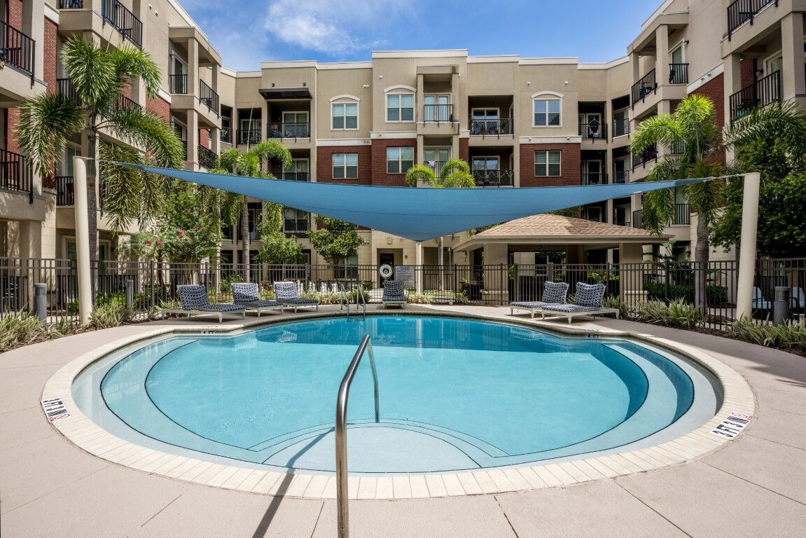 Varela Westshore Apartments Image 3