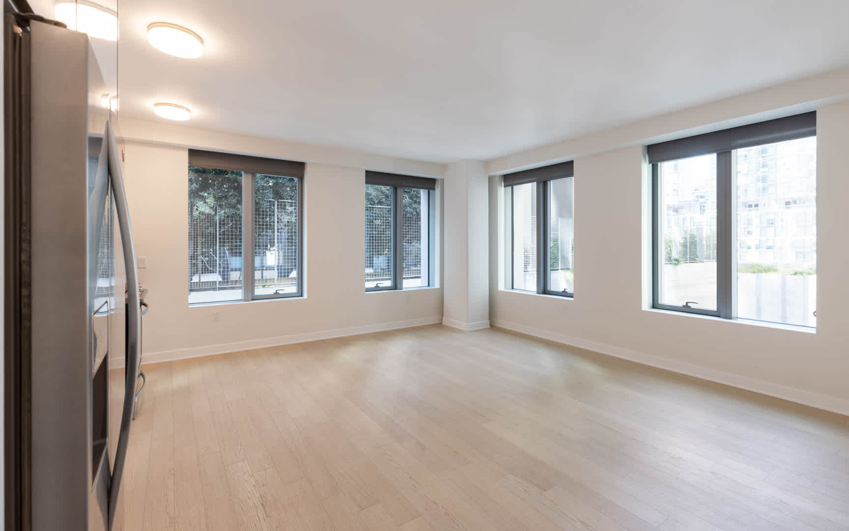 340 Fremont Image 33