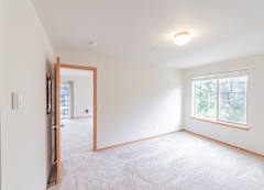 Four Lakes Apartments Image 18
