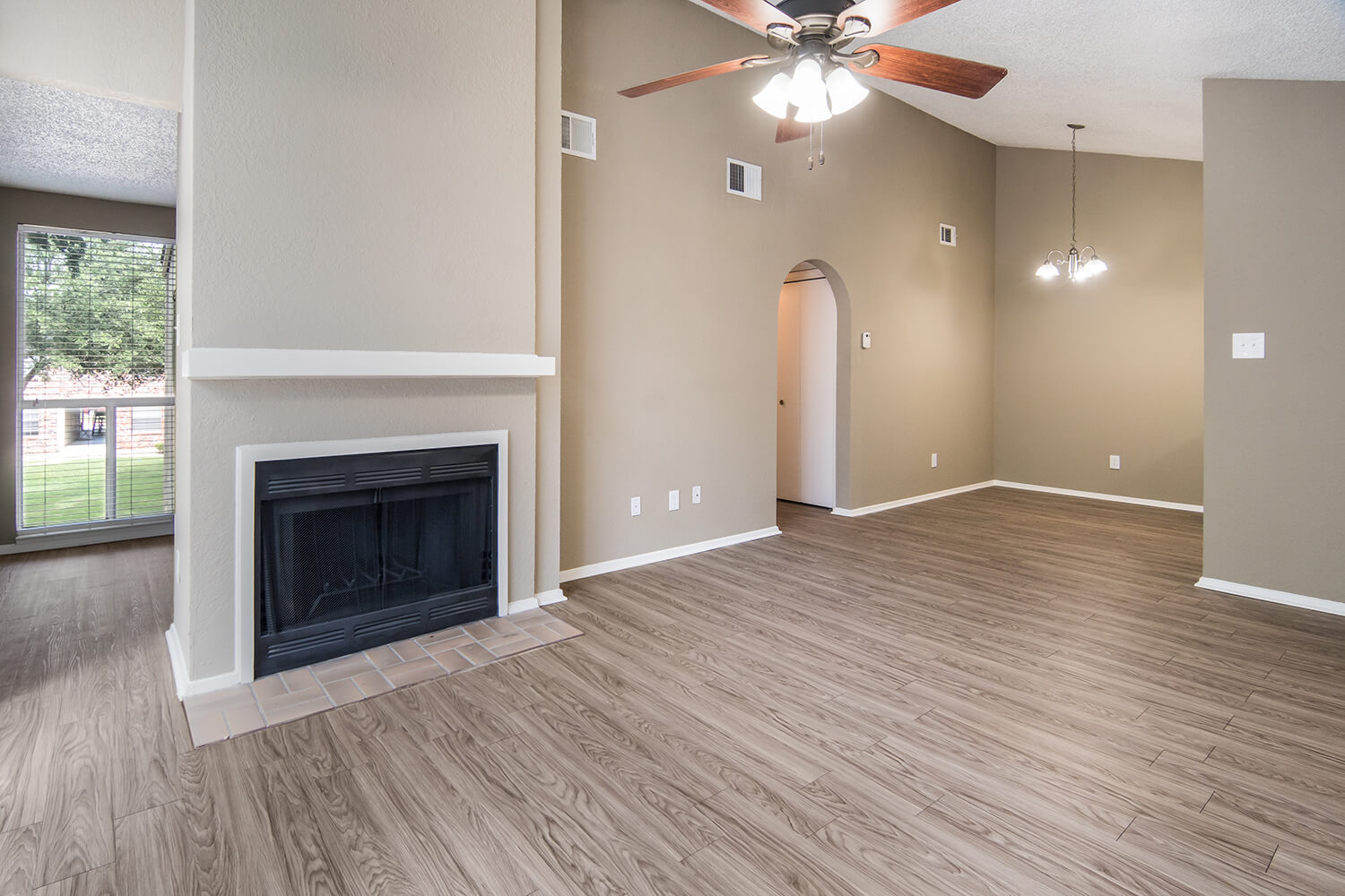 The Estates at Ridglea Hills Image 8