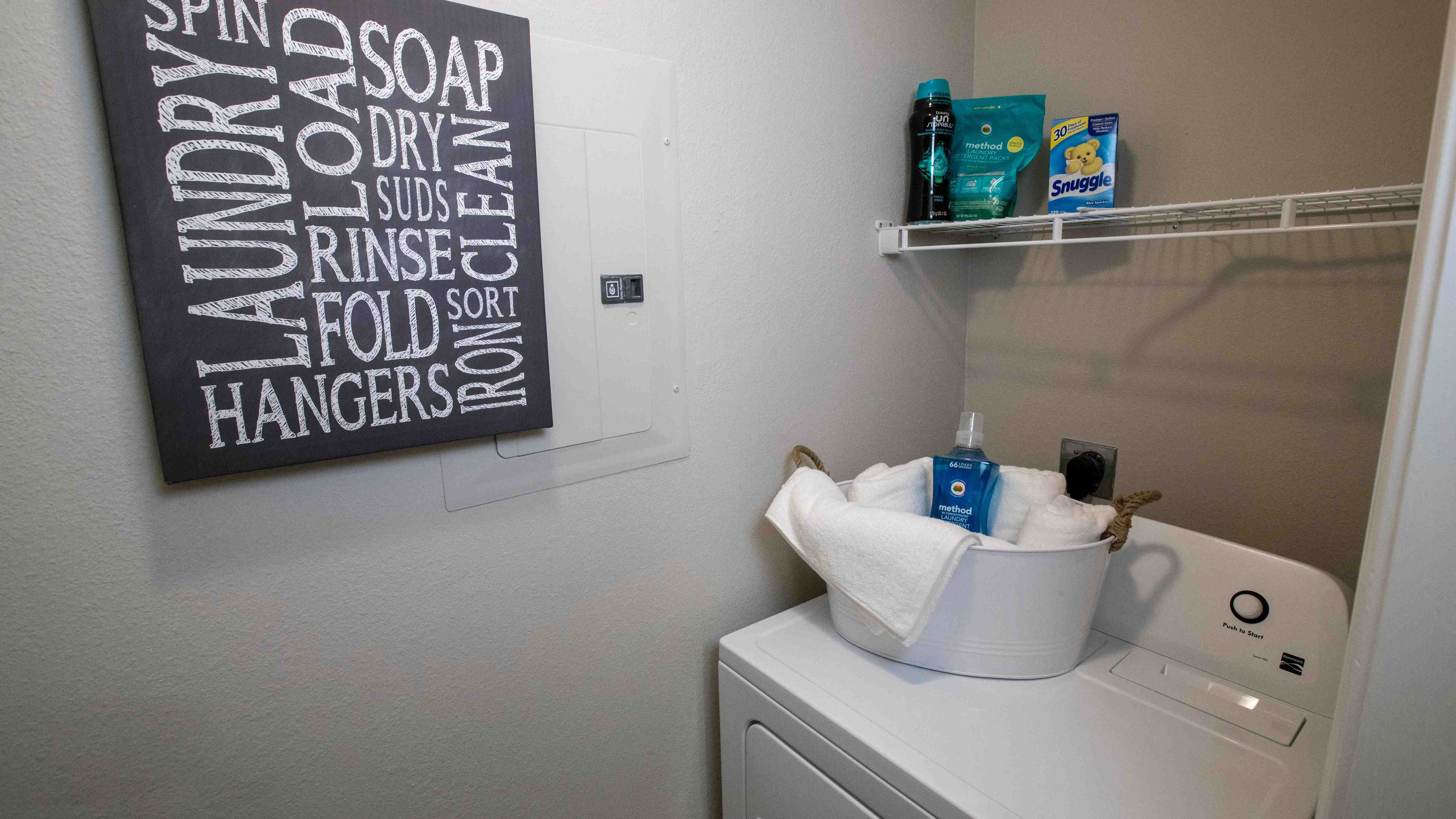 Every apartment home at The Avenue comes complete with a full-size washer and dryer – the ultimate convenience for your robust lifestyle.