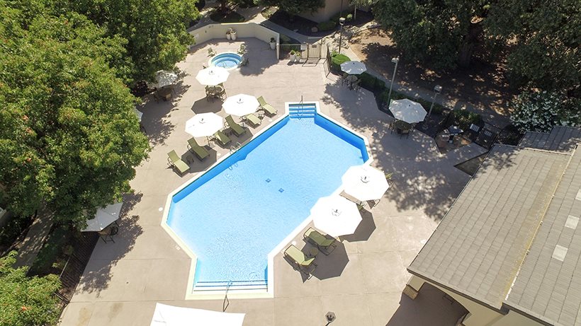 Lake Point Apartments Image 4