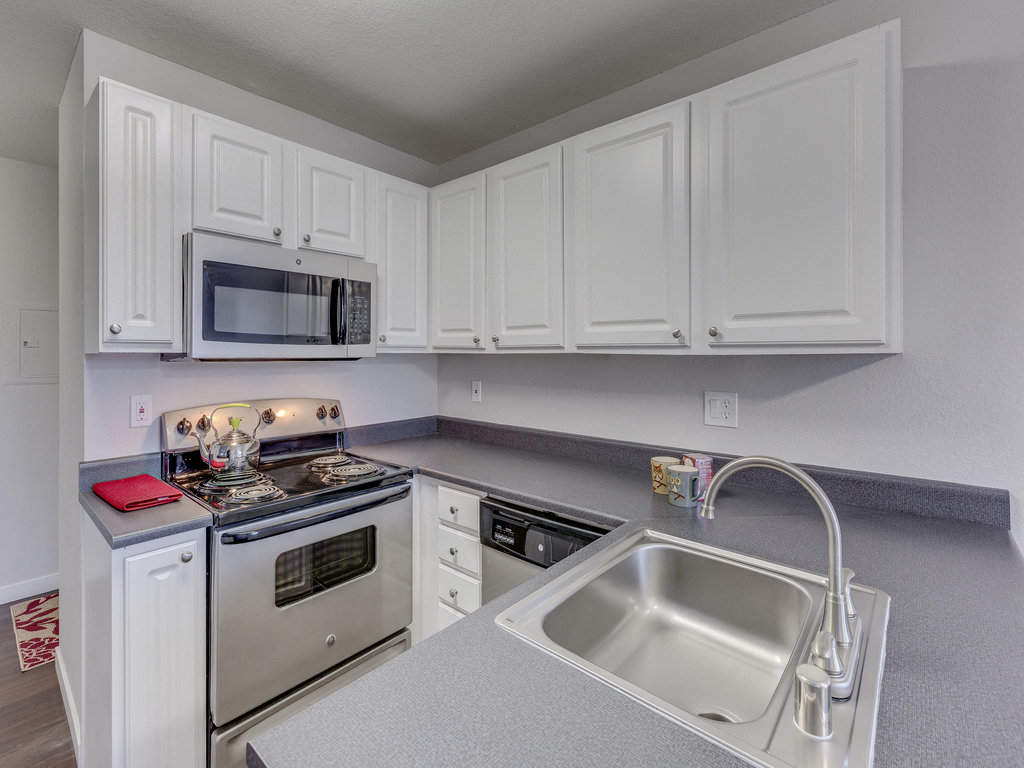 Nickel Creek Apartments Image 2