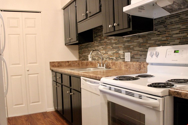 Concord Woods Apartments Image 8