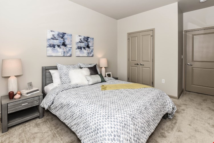 The Residences at the Streets of St Charles Image 17