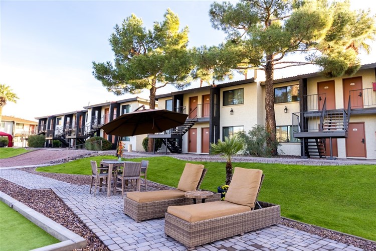Scottsdale Park Suites Image 3