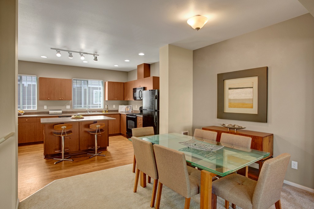 Brookstone at Edgewater Image 3
