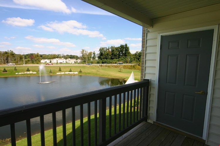 Catalina Club Apartments Image 7