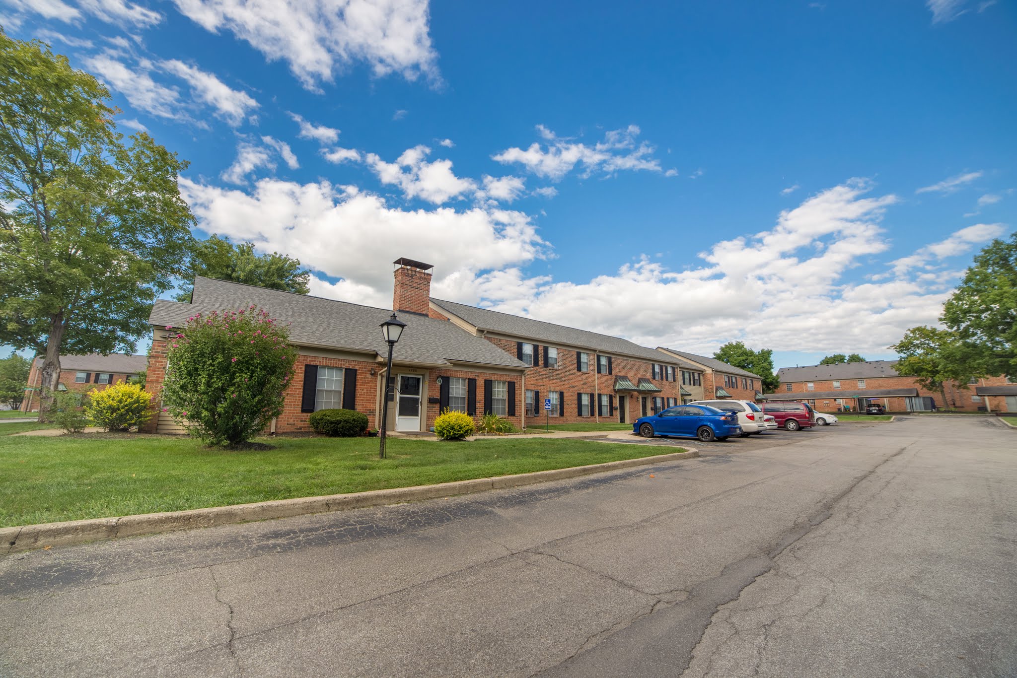 Governor Square Apartments