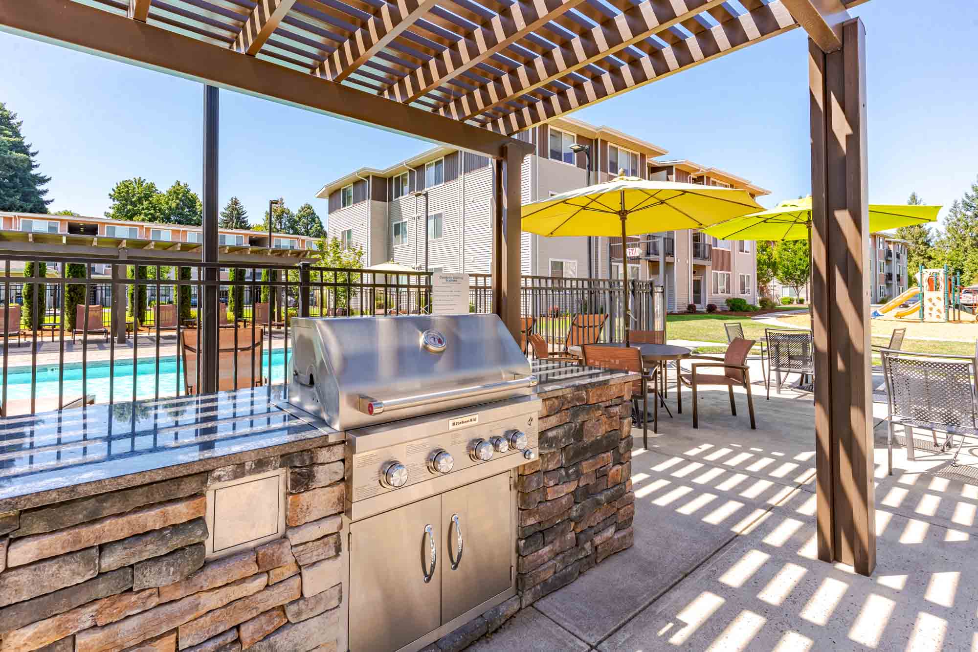 Ecco Apartments Image 11