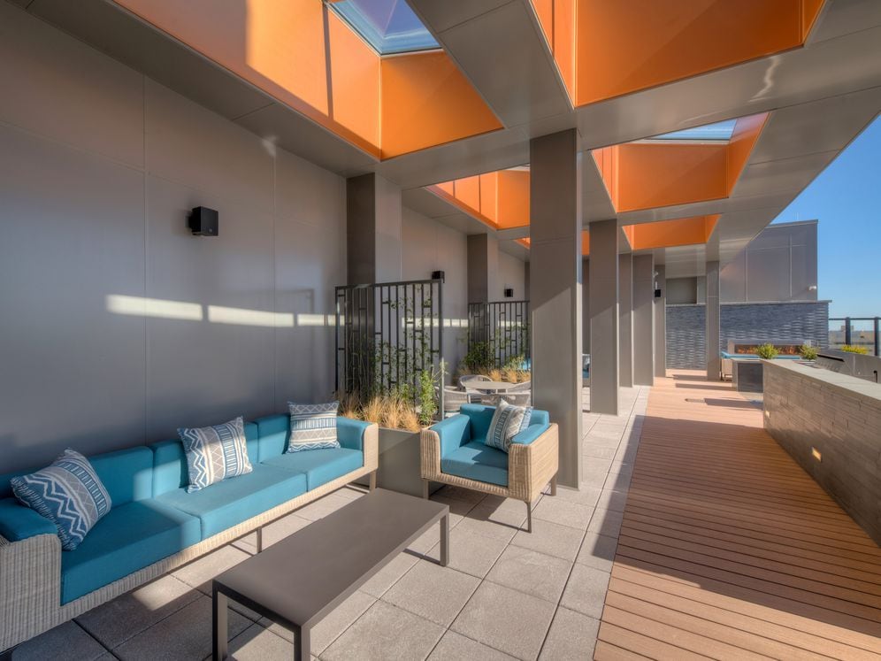 14th Floor Roofdeck with Lounge Seating
