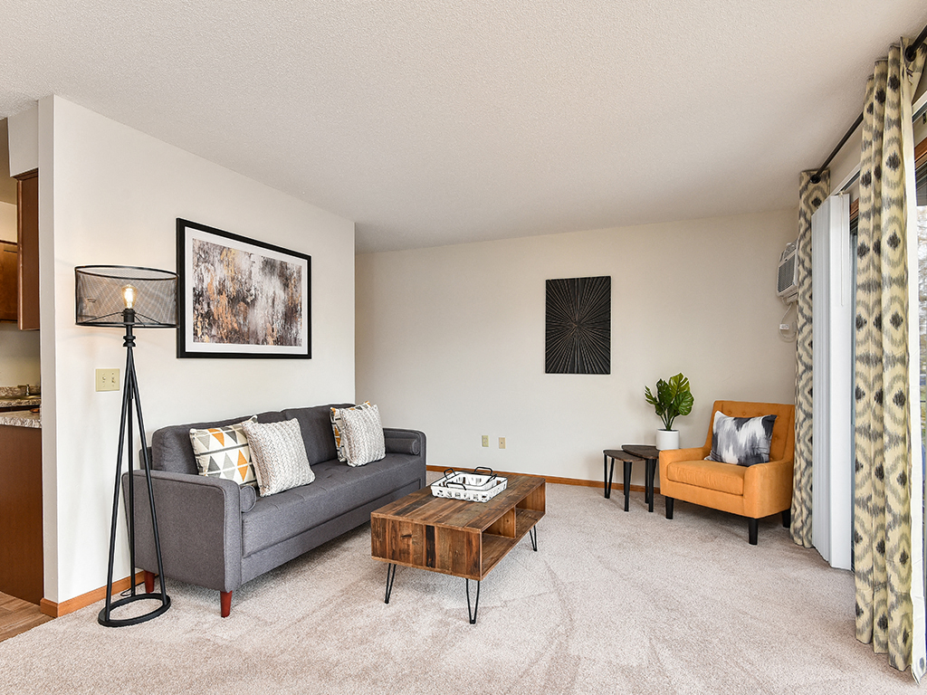 Lancaster Village Apartments Image 26