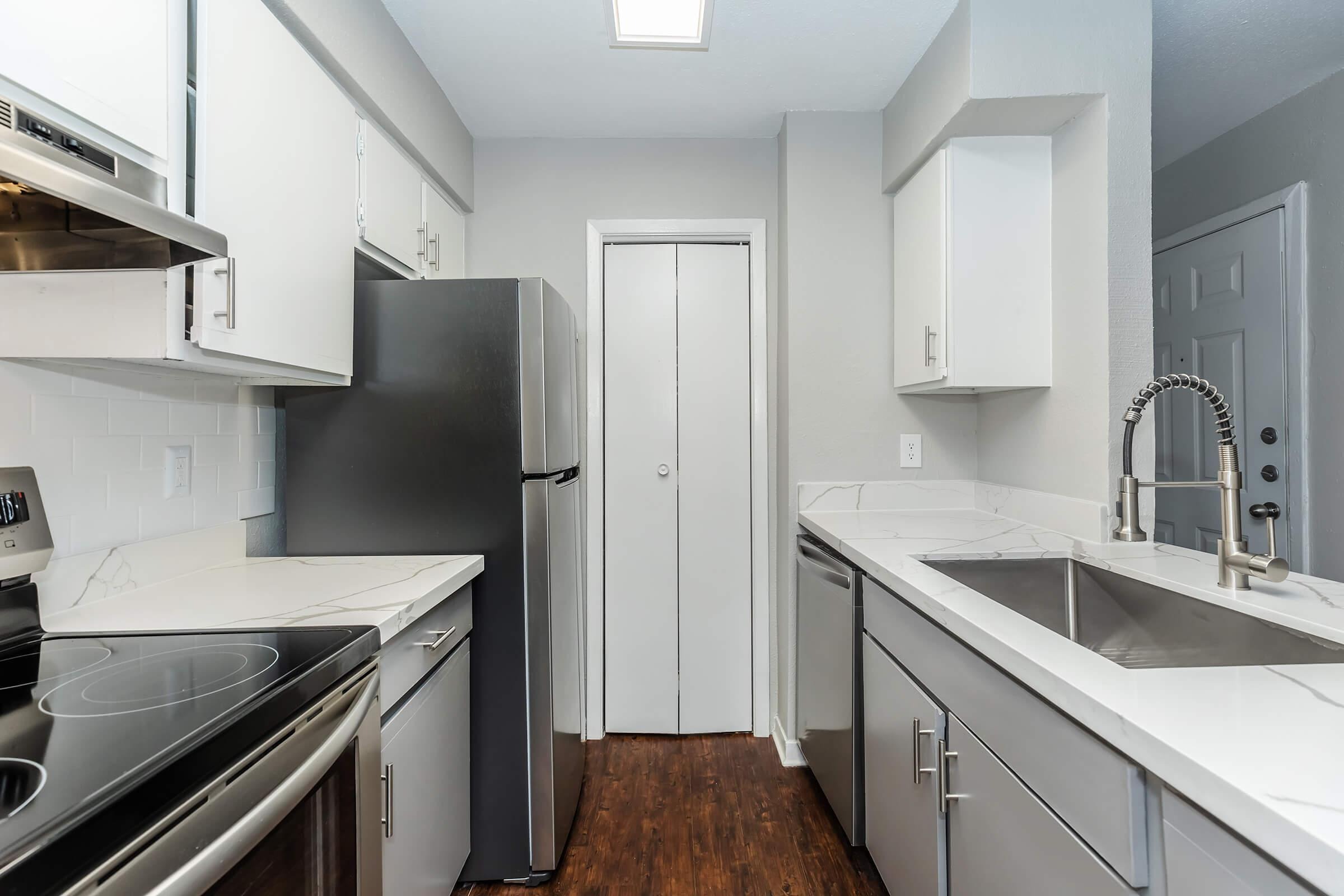 Newport at Clear Lake Image 5