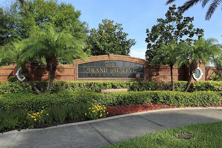 Apartments at Grand Reserve at Lee Vista - Orlando