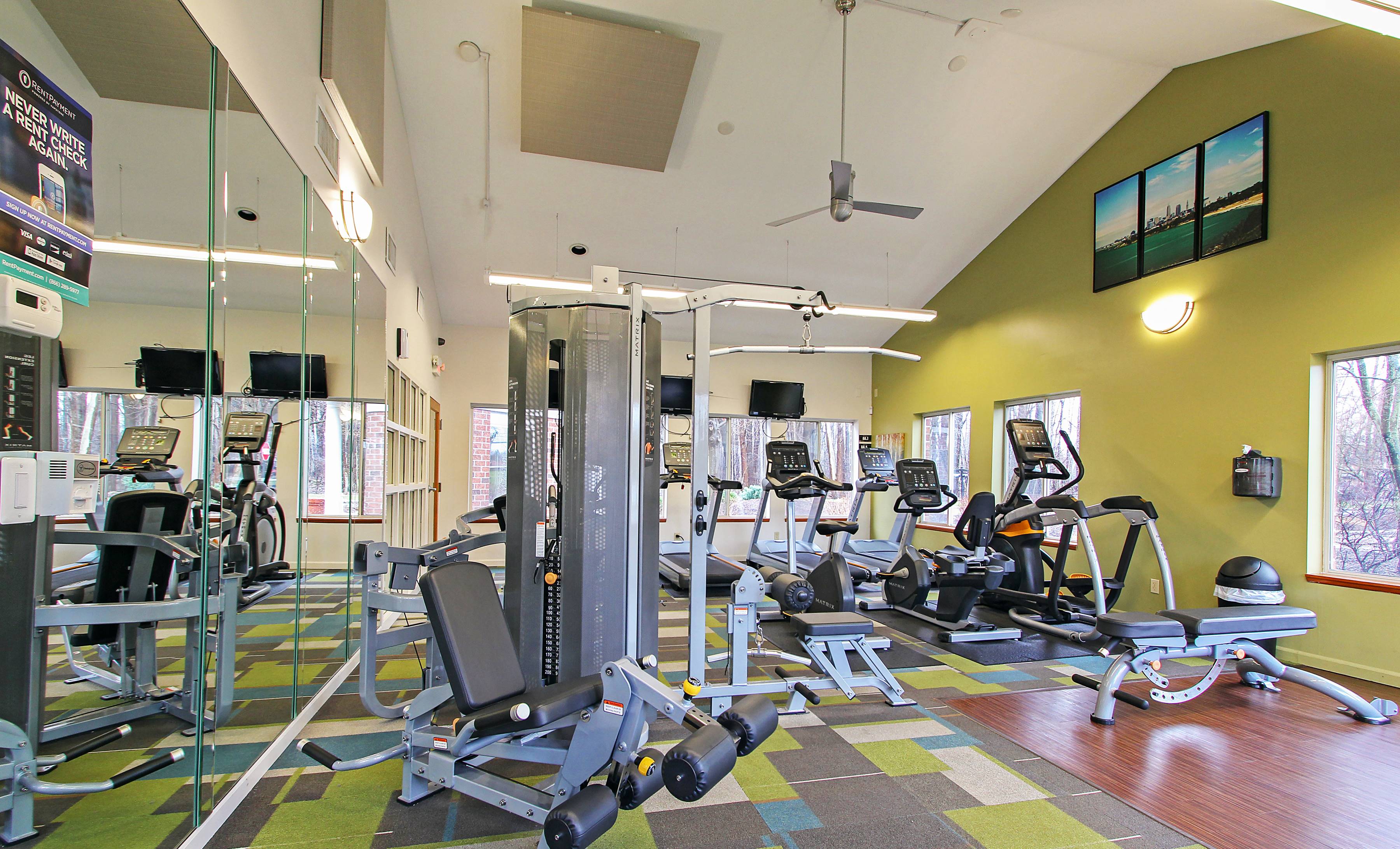 Big Creek Apartments and Townhomes Image 6