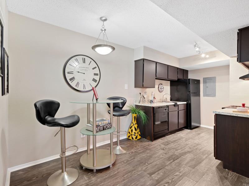 Dover Pointe Image 4