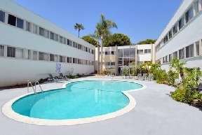 Santa Monica Biltmore Image 1