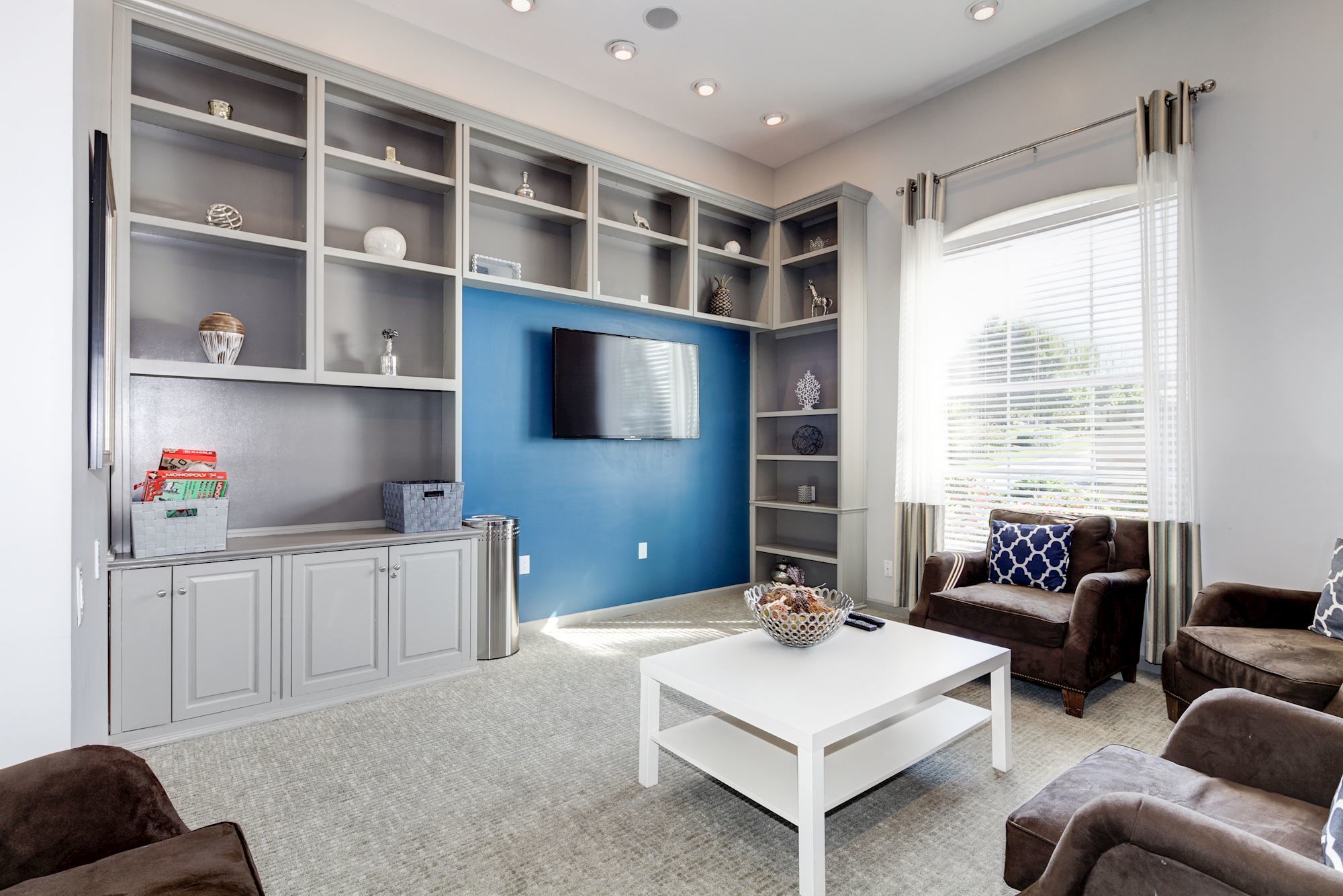 The Courts of Avalon Image 17