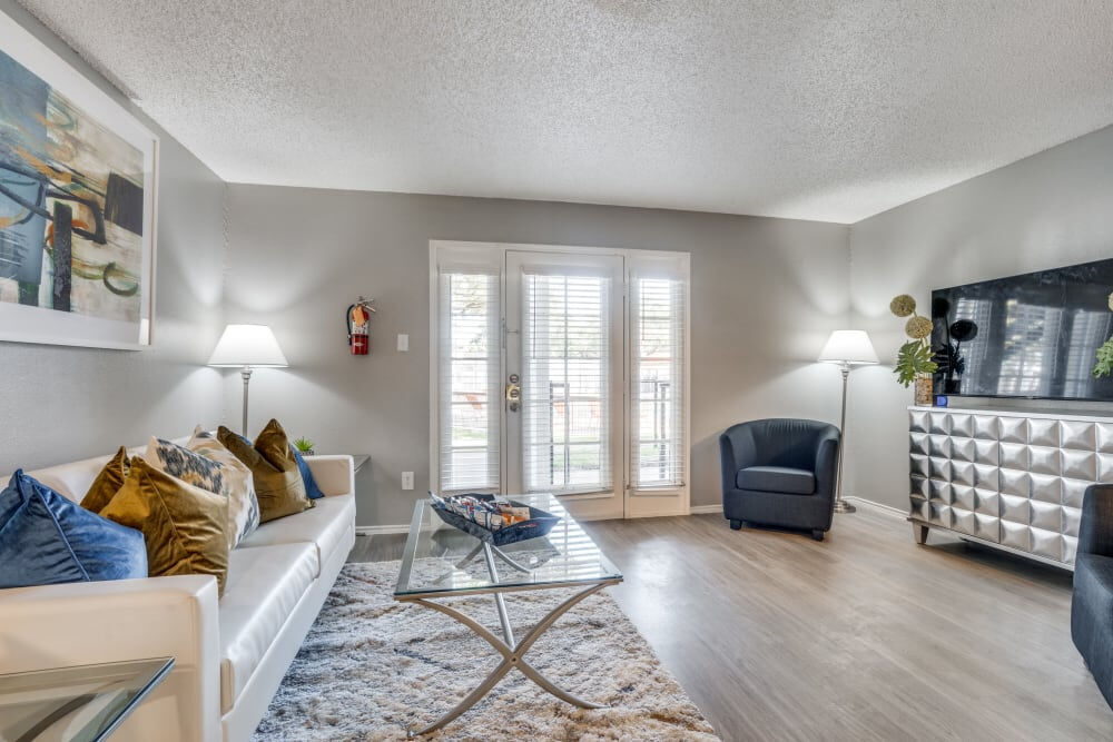 Mateo Apartment Homes Image 3