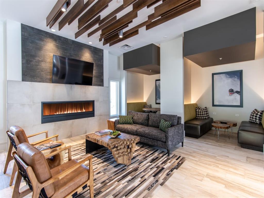 6 West Apartments Image 14